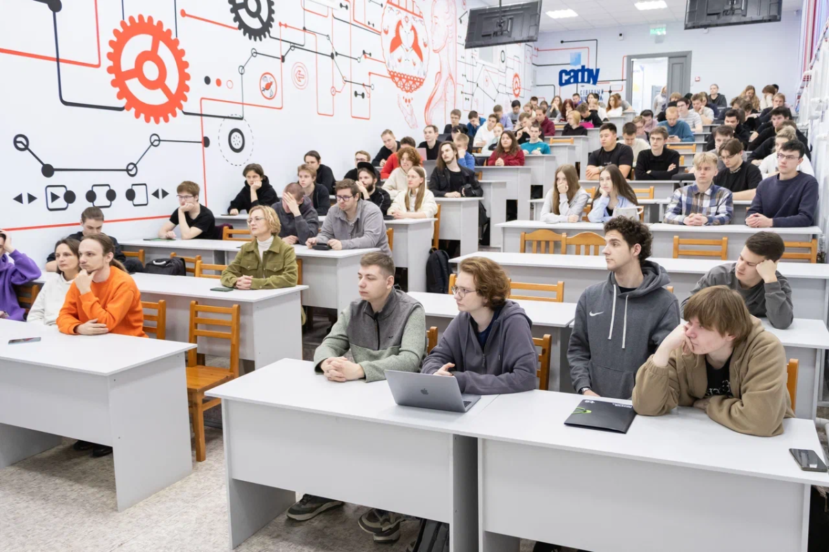 Молодежный хакатон «Северное сияние» стартовал в САФУ